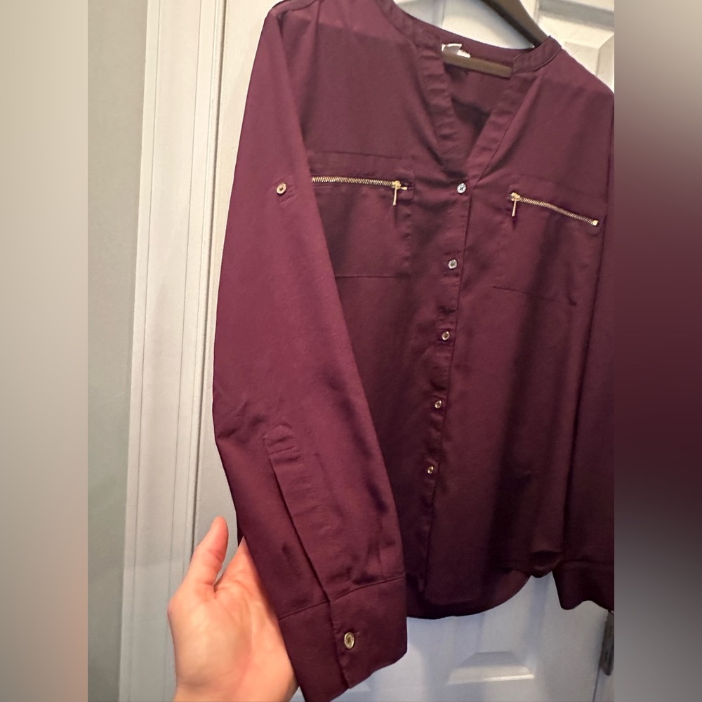 Calvin Klein Buttonup - Picture 2 of 6